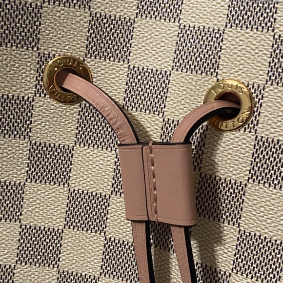 RARE Damier Azur Neonoe MM Eau De Rose Bucket style bag - Picture 10 of 11